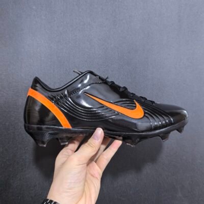 NIKE Mercurial Vapor 1 FG Retro