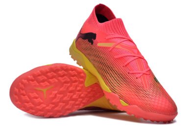 Puma Ultra Ultimate TF pink