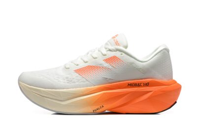 New Balance FuelCell V3