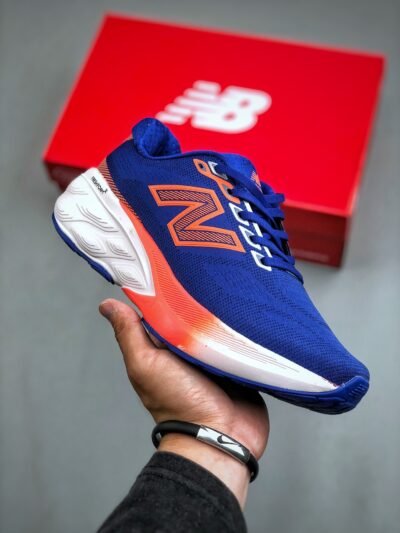 New Balance 880