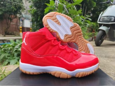 Nike Air Jordam 11