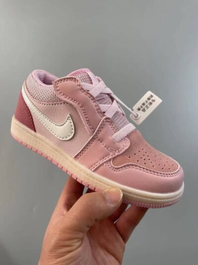 Nike Air Jordan 1 Children’s shoes
