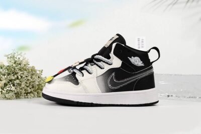 Nike Air Jordan 1 Children’s shoes