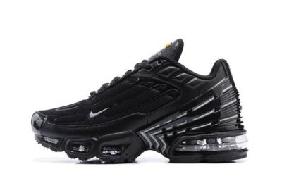 <aside class='transcy-advanced-lang'>Nike Air Max TN más 3 zapatos para niños</aside>