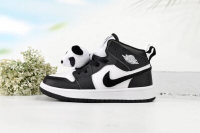 Nike Air Jordan 1 Children’s shoes