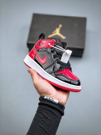 Nike Air Jordan 1 Children’s shoes