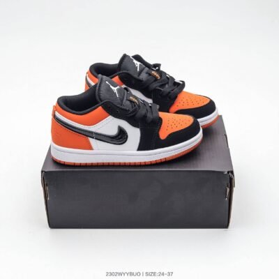 Nike Air Jordan 1 Children’s shoes