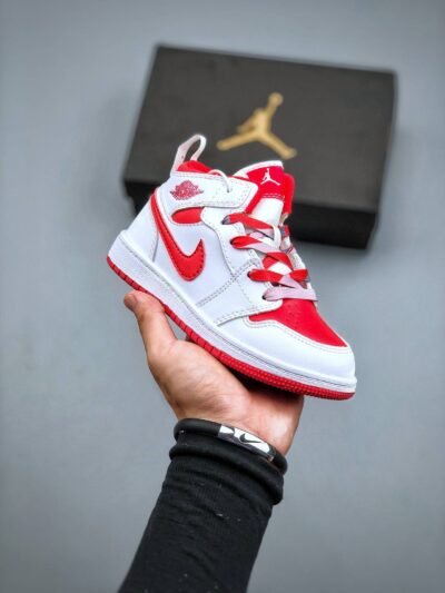 Nike Air Jordan 1 Children’s shoes