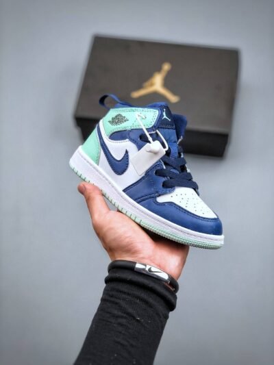 Nike Air Jordan 1 Children’s shoes