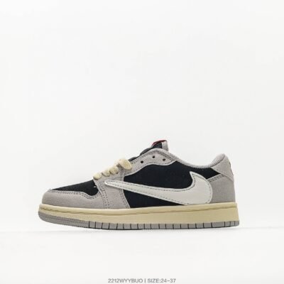Nike Air Jordan 1 Children’s shoes