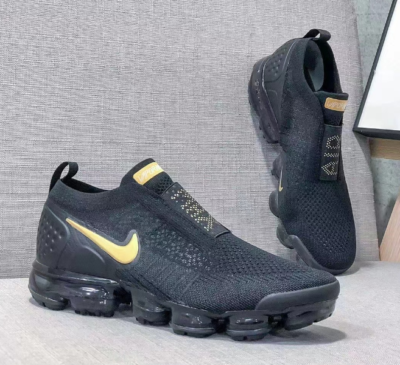 Nike Air VaporMax Moc 2 Black gold