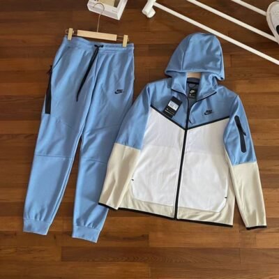 Nike NSW Tech Fleece Sportswear set