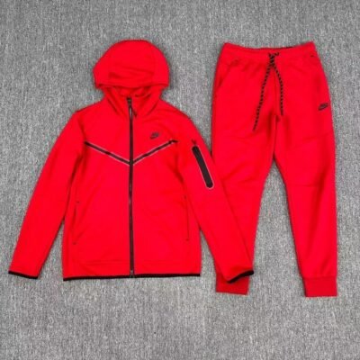 Nike NSW Tech Fleece Sportswear set